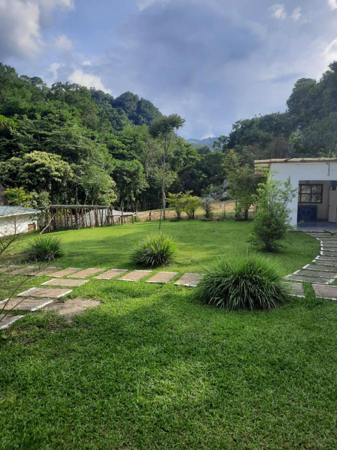 Pachamaya River Hostel Lanquín Zewnętrze zdjęcie