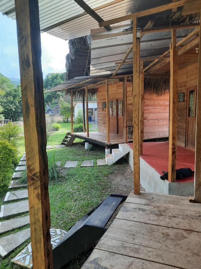 Pachamaya River Hostel Lanquín Zewnętrze zdjęcie