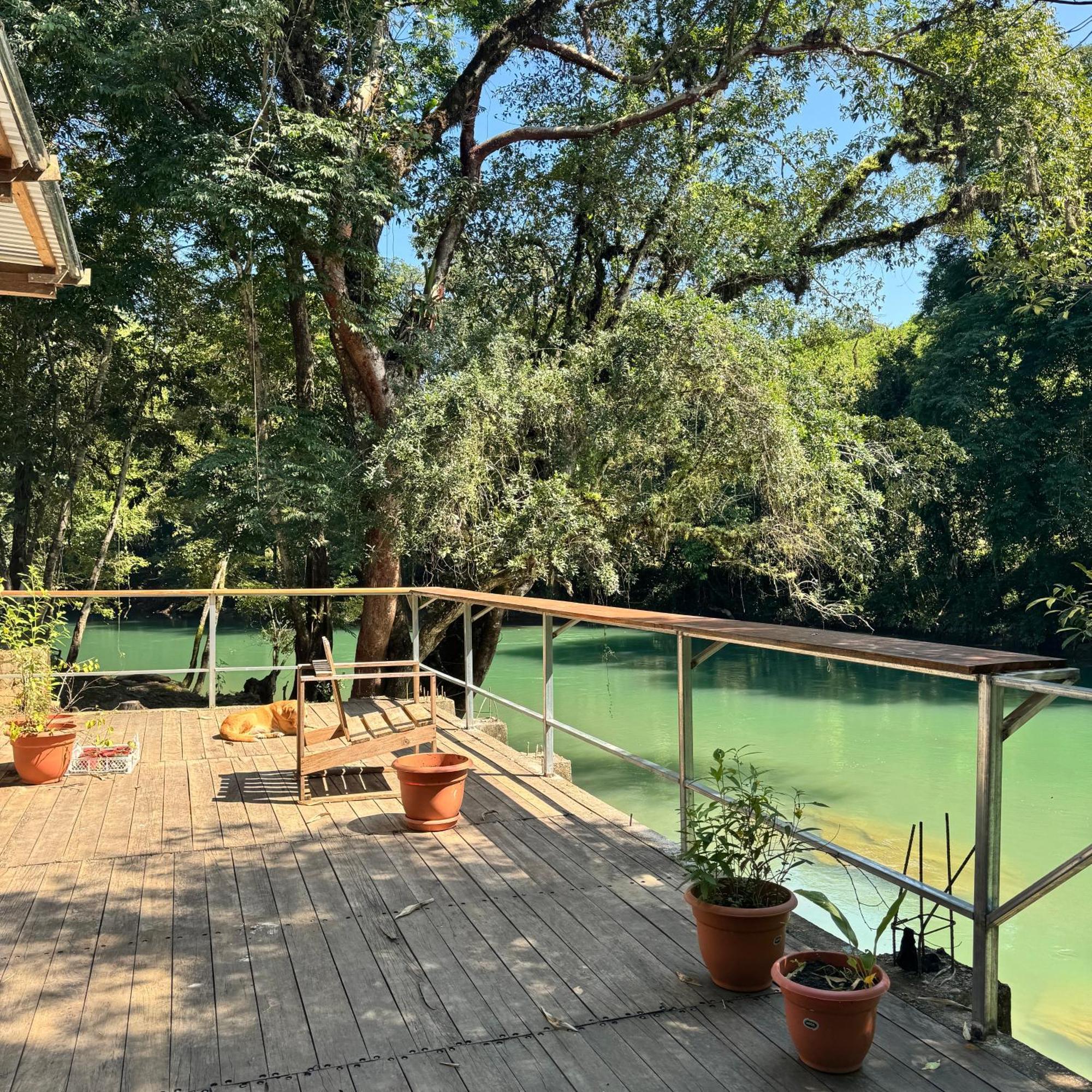 Pachamaya River Hostel Lanquín Zewnętrze zdjęcie