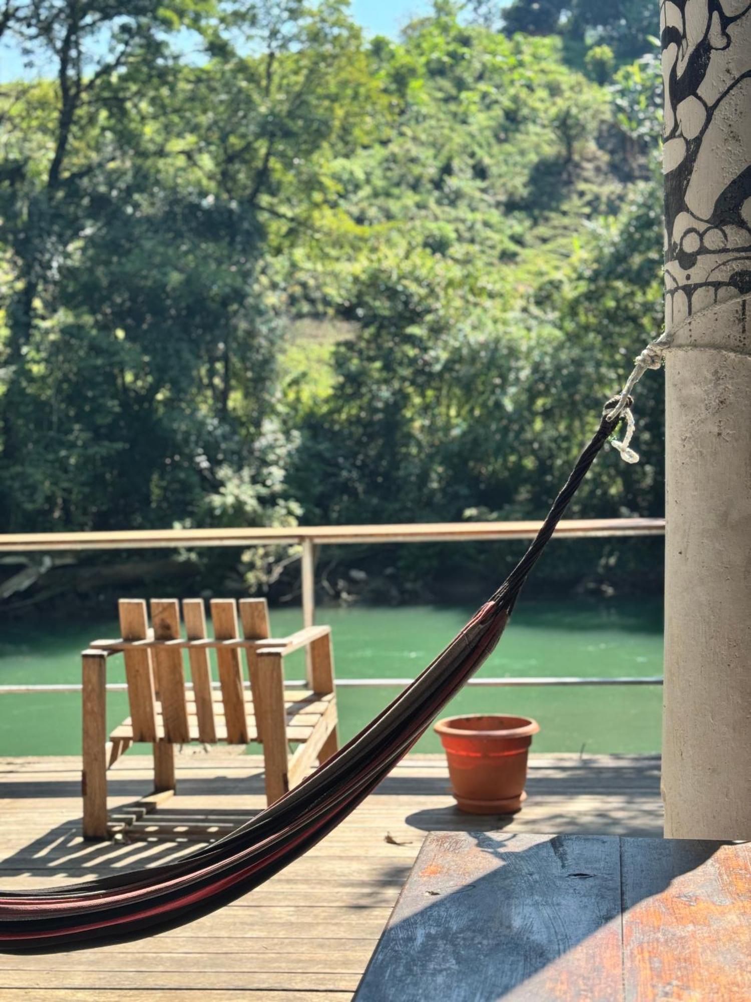 Pachamaya River Hostel Lanquín Zewnętrze zdjęcie