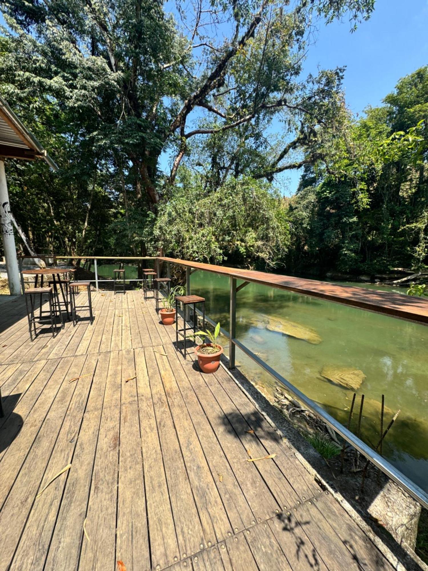 Pachamaya River Hostel Lanquín Zewnętrze zdjęcie